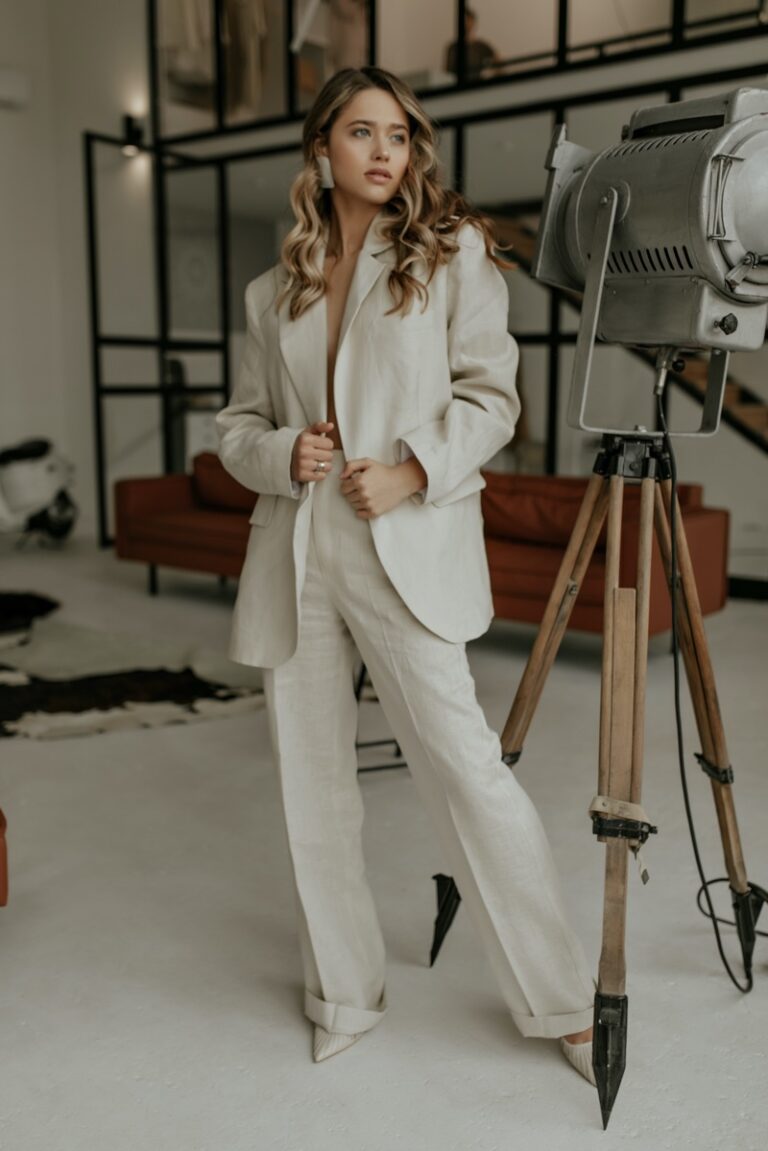 12 Best Formal Outfit Ideas for Office Women in Their Thirties