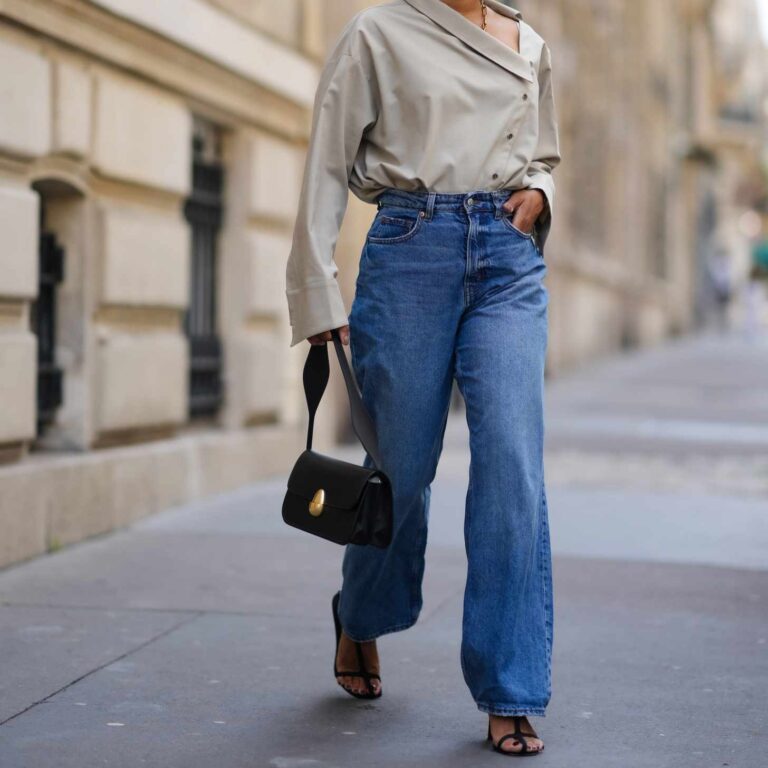 How to Style Jeans for Women in Their 30s and 40s